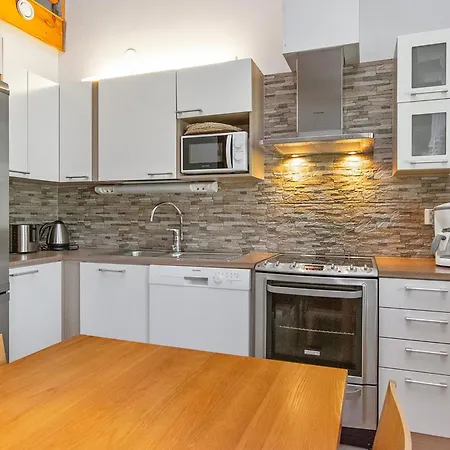 Nilikuru C 6 By Interhome